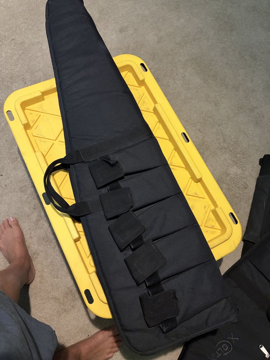 Black Rifle Soft Case with Carry Handle and Pockets - Padded Protection