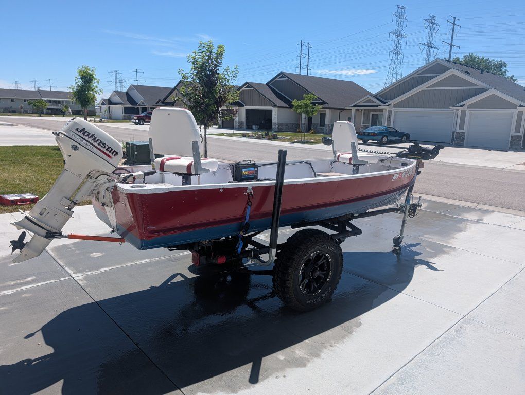 14 ' boat.  loanstar. aluminum