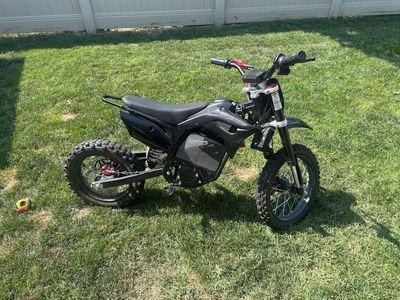 MotoTec 60V 2000W Electric Dirt Bike – Great Condition – Battery Included