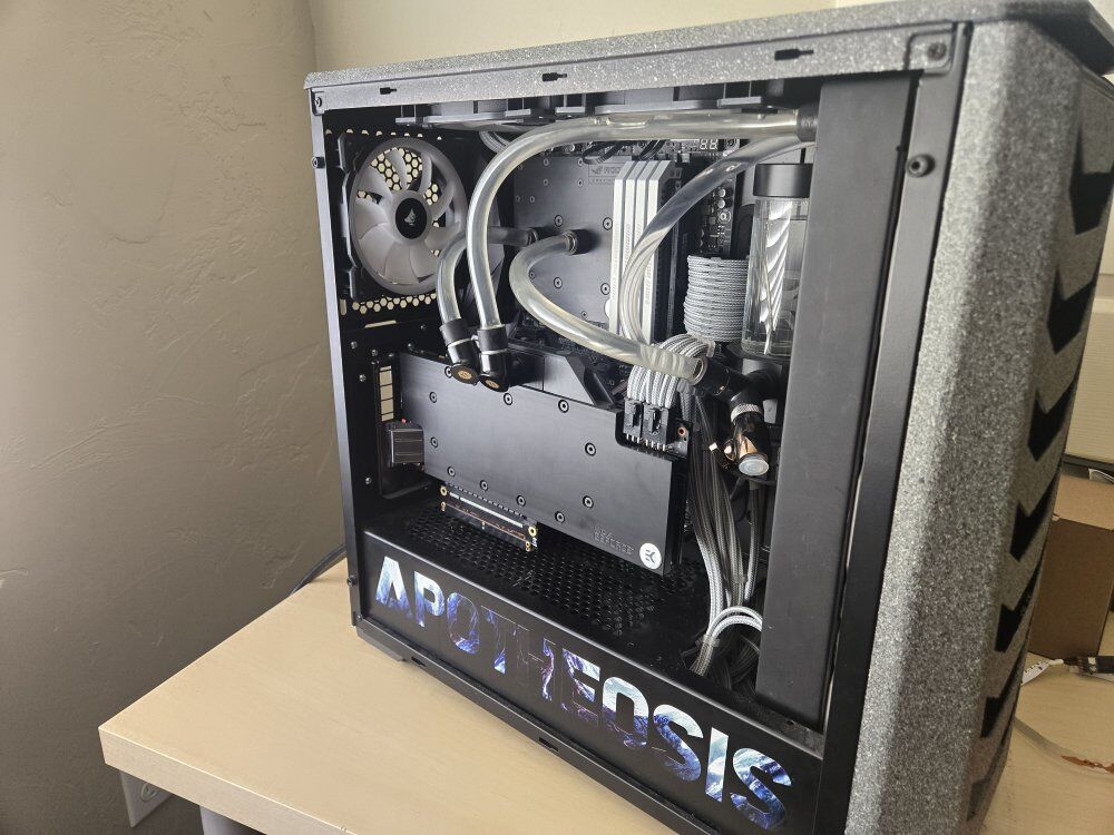Custom gaming PC