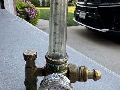 Weldmark Argon CO2 Flowmeter Regulator
