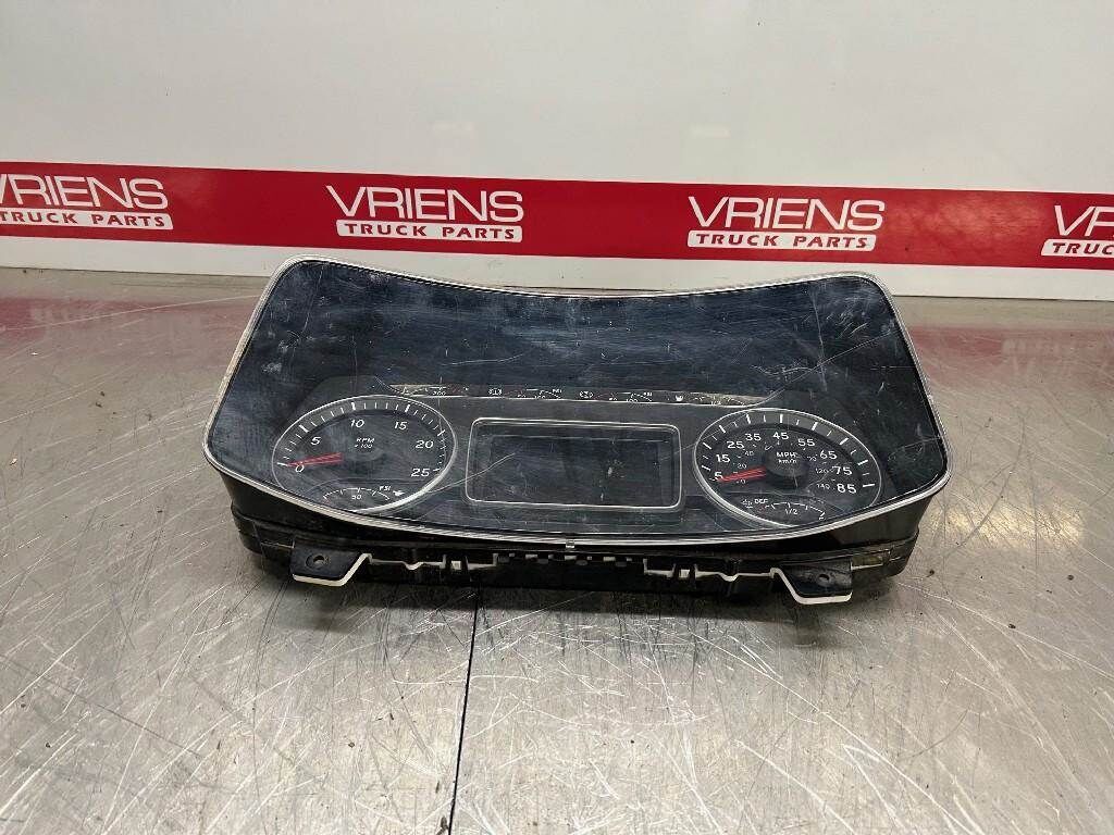 International Instrument Panel Cluster