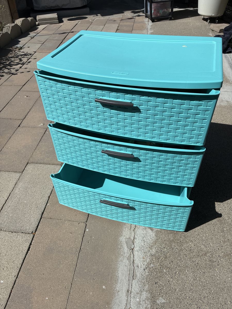 Sterilite 3-Drawer Wide Tower, blue color heavy duty.