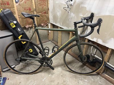 Cannondale Road Bike