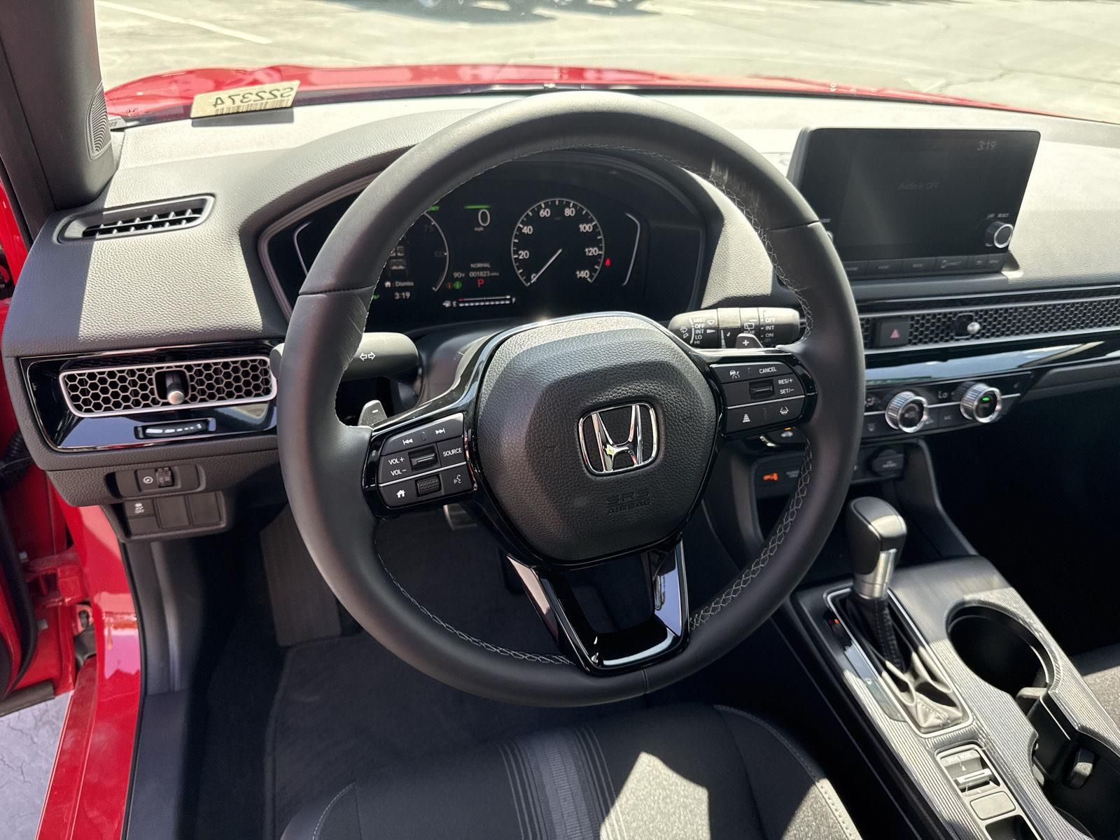 Main image 16
