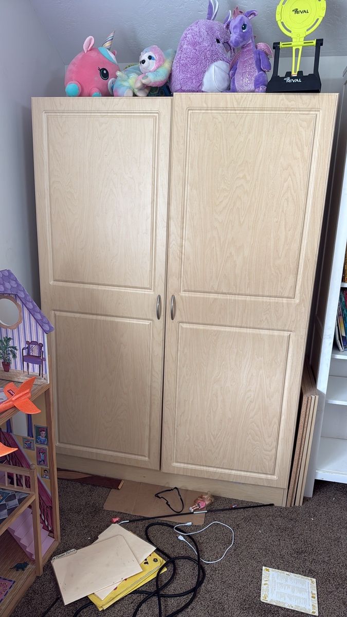 Light Wood Double Door Wardrobe Closet Armoire with Hanging Rods and Shelves