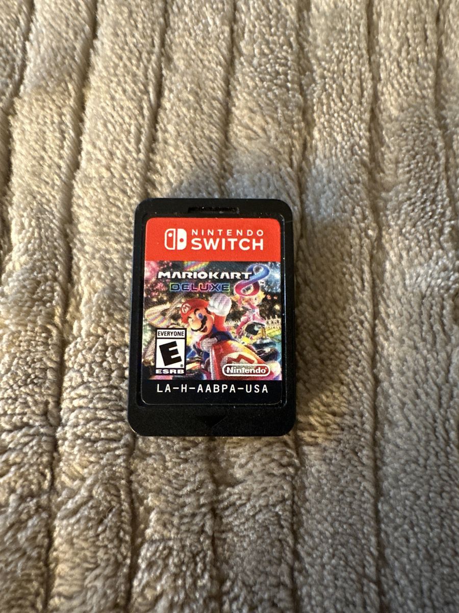 Mario Cart 8 Deluxe (for Nintendo Switch)