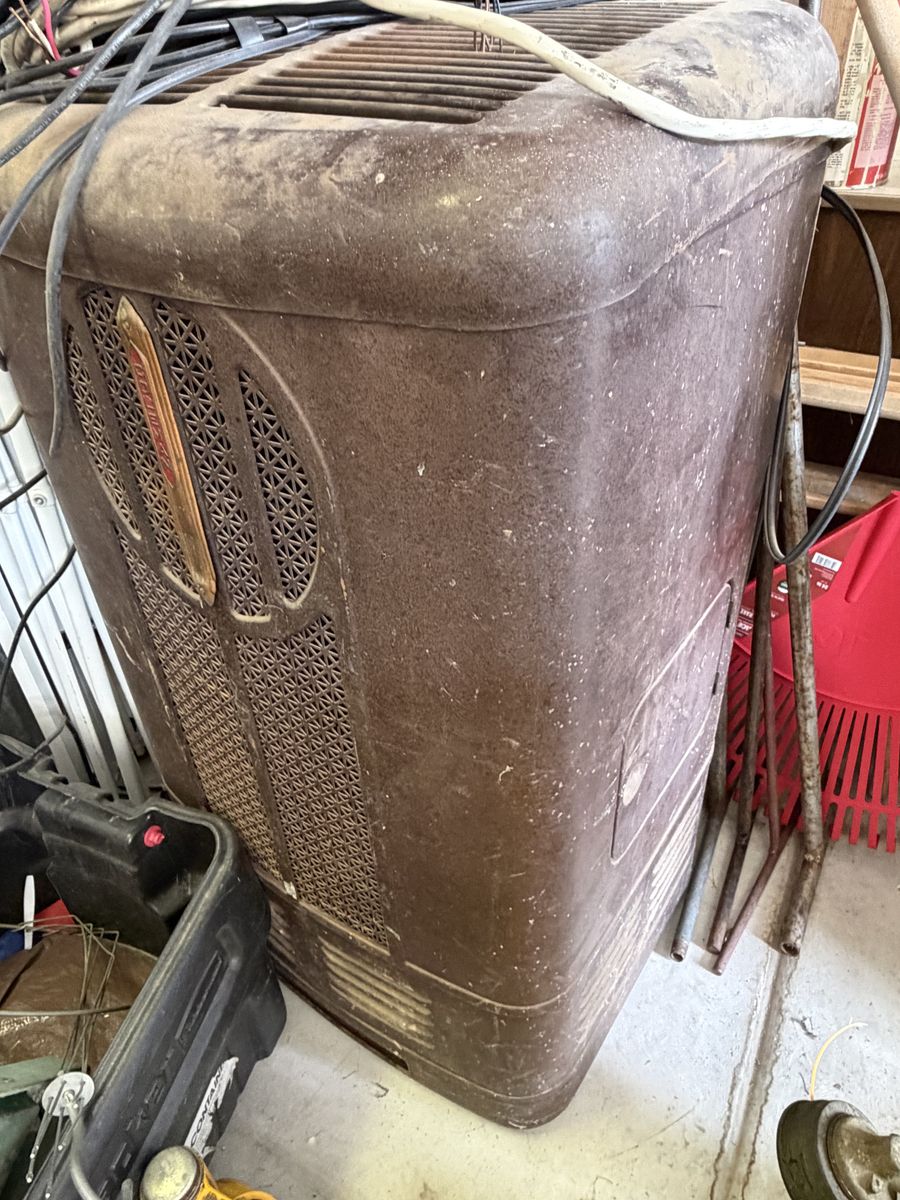 Vintage Fuel Oil Heater, 1940's