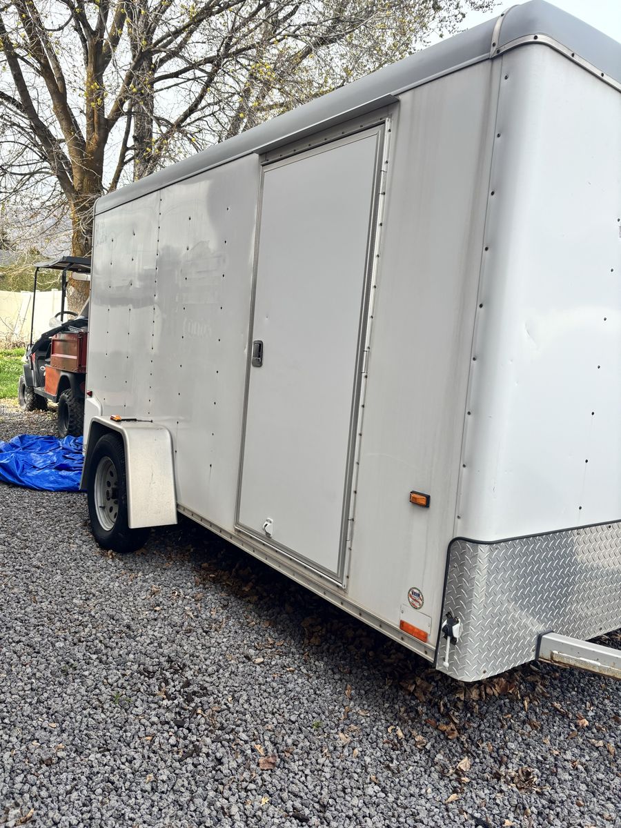 Enclosed Trailer/Carpet Cleaner