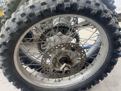 2001 CR 250r wheels