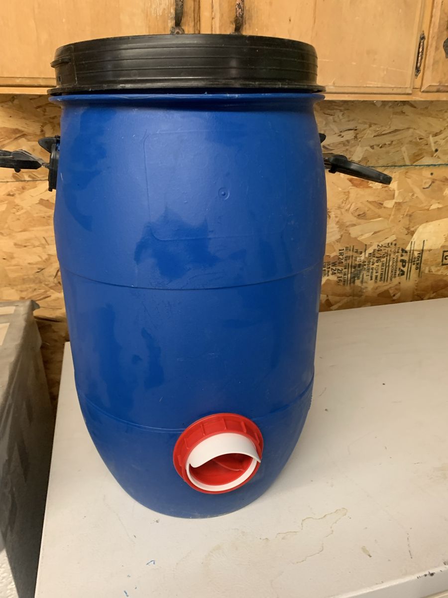 Chicken feeder