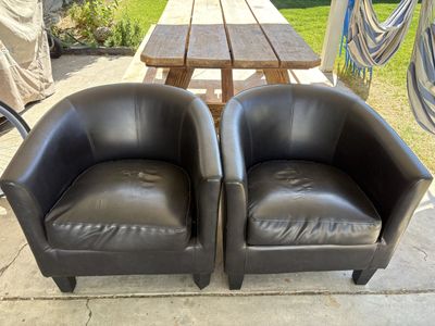 Buckets chairs