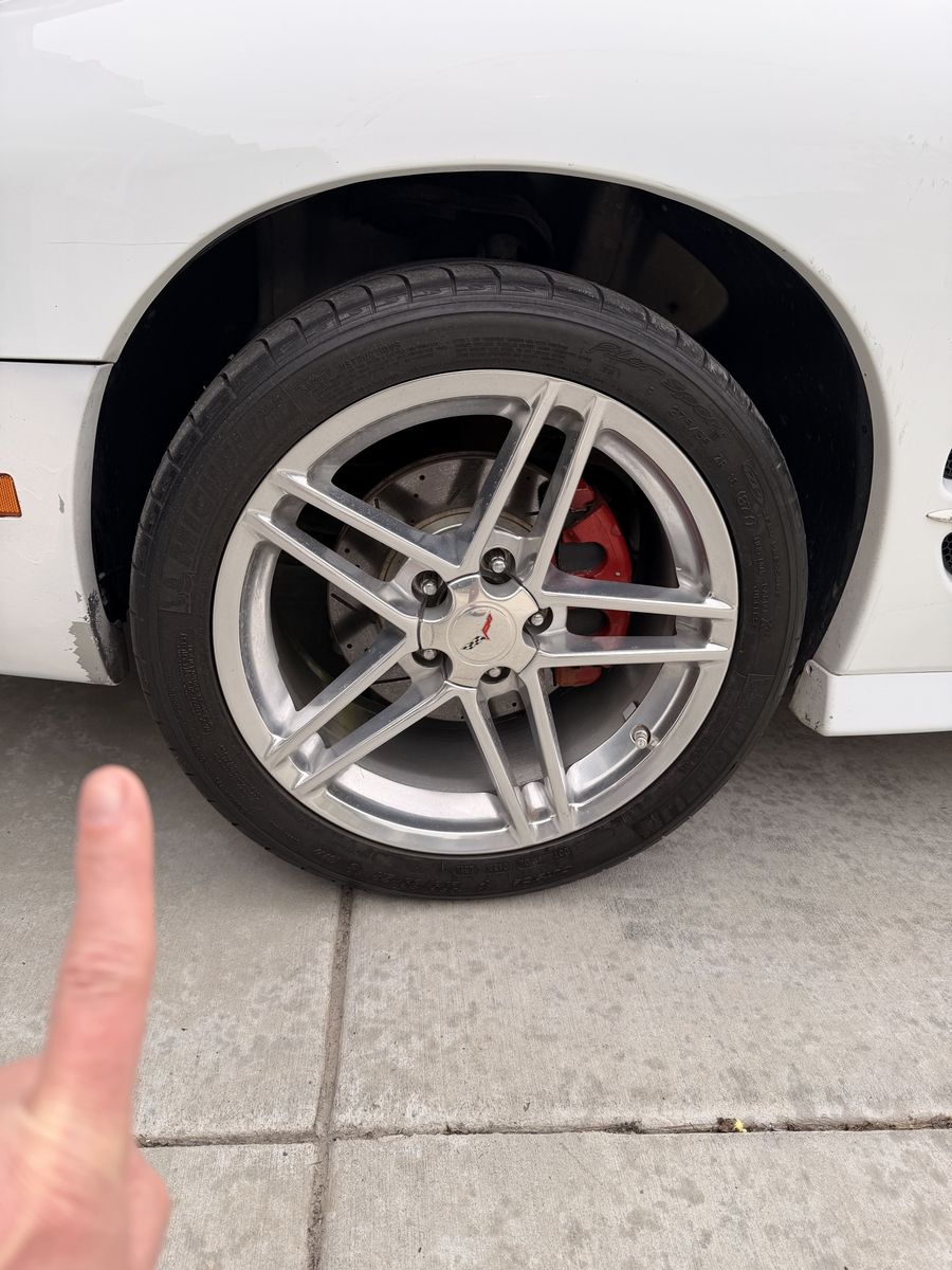 Corvette wheels and tires