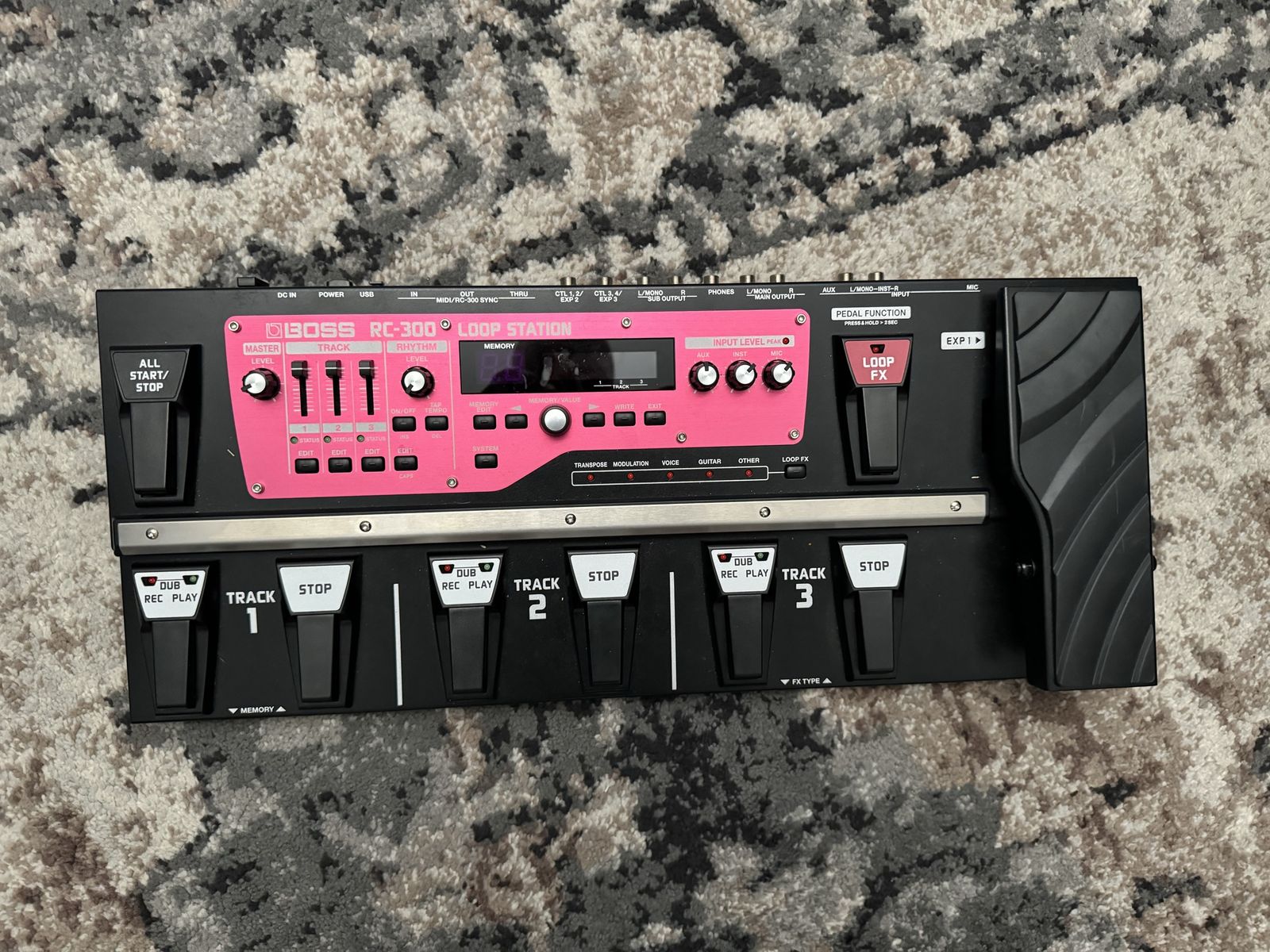 Boss rc-300 loop station