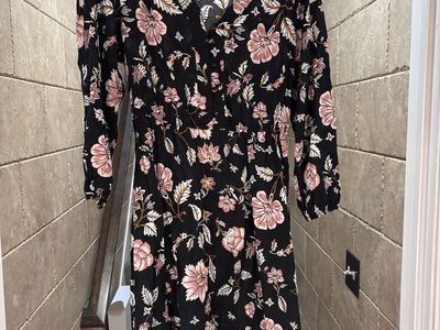 Darling women’s boho style dress size medium