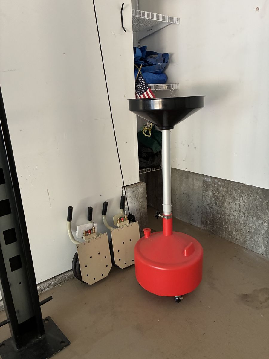 Main image 4