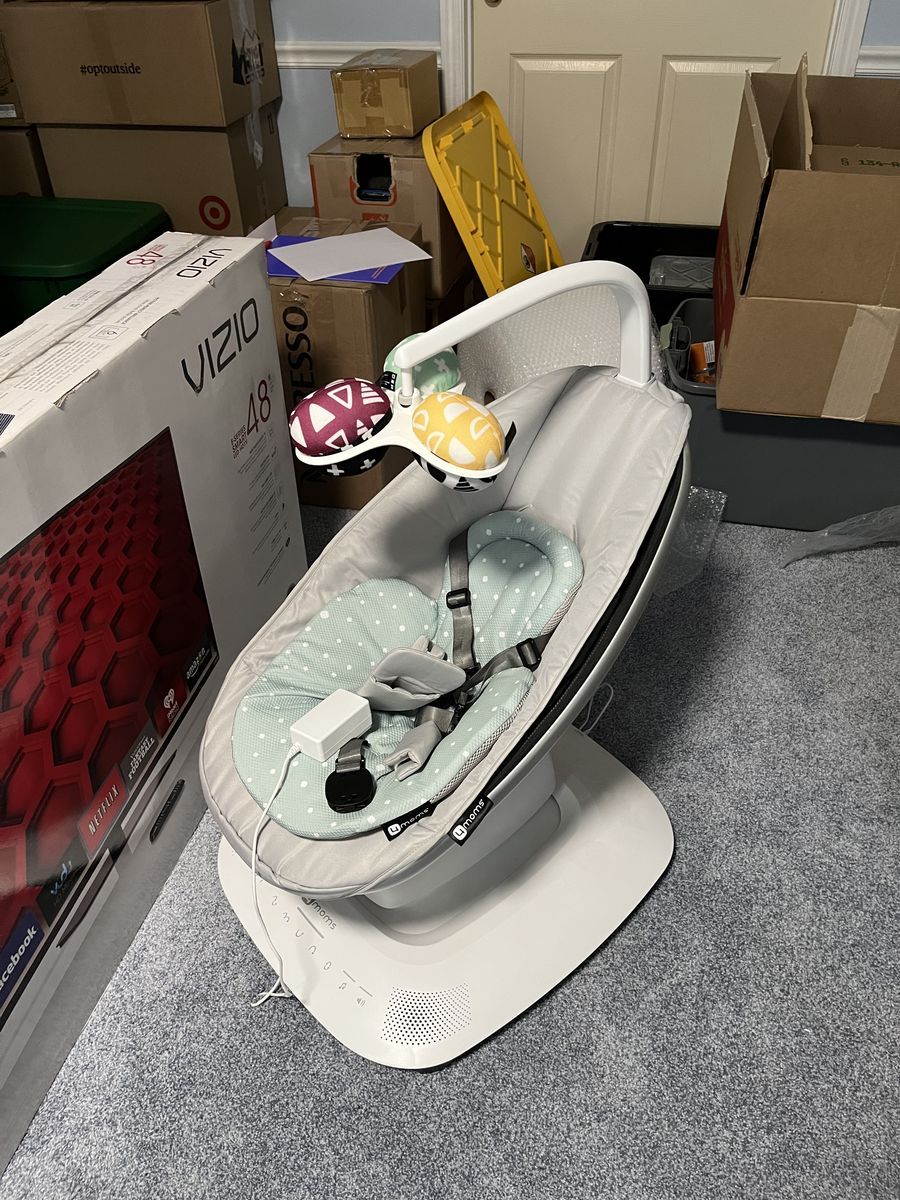 4Moms MamaRoo Baby Swing + Newborn Insert