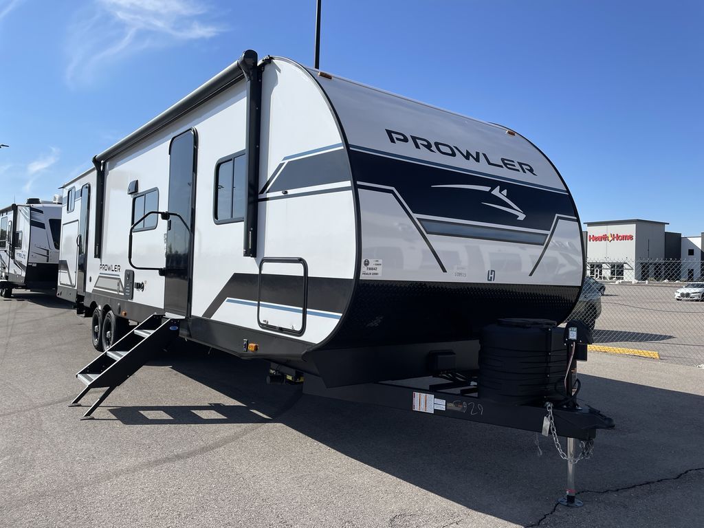 New 2025 Heartland Prowler 3209BH