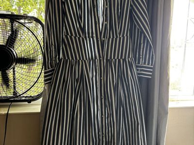 Free Assembly Blue, Green & White Striped Long Sleeve Midi Dress Size M (8-10)