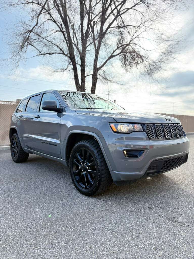 2019 Jeep Grand Cherokee Altitude