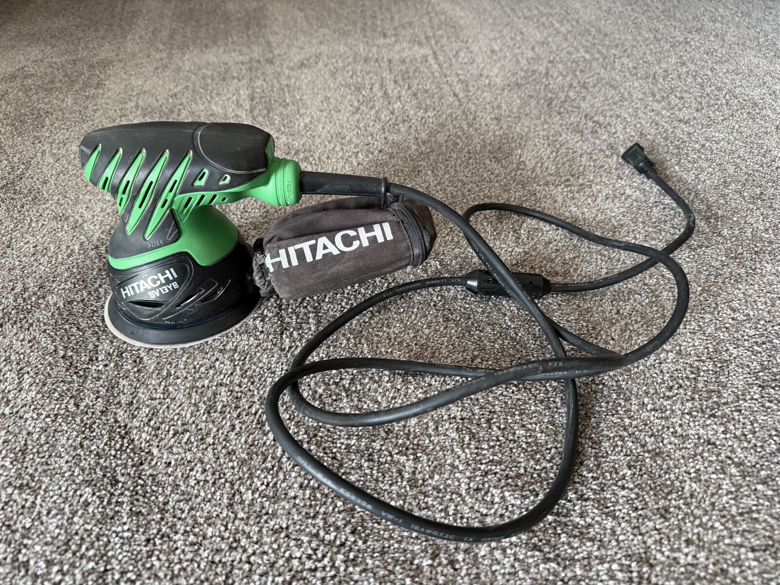 Hitachi SV13YB 5” Random Orbit Finishing Sander – Great Condition