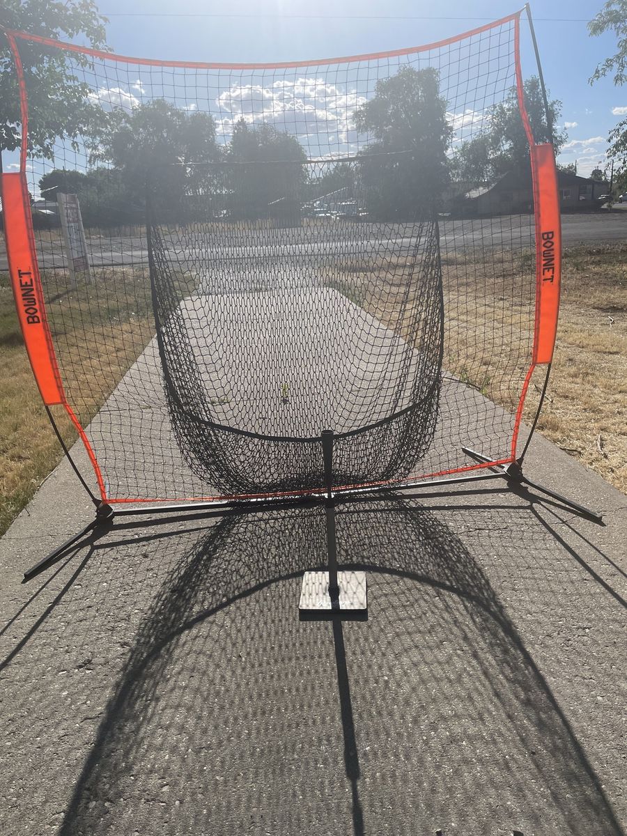 Bownet basebal / softball training net and tee.