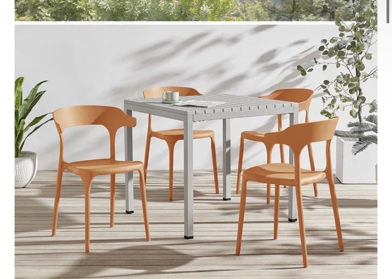 Plastic Dining Chair Stackable Outdoor Patio Chair ( set of 4 chairs)