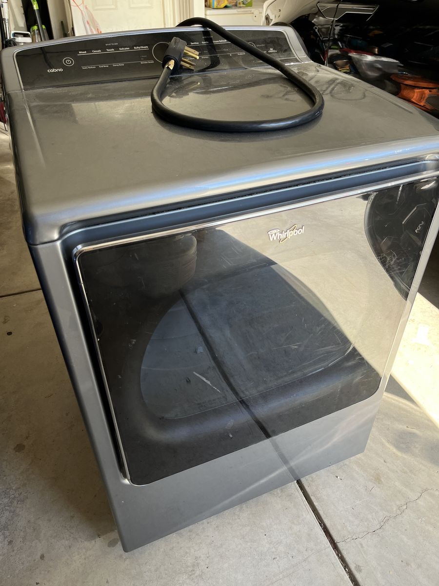 Whirlpool Cabrio Electric Dryer with Steam