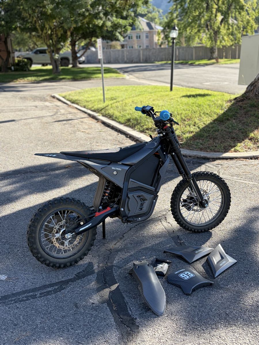 Valtinsu EM5 electric dirt bike E motorcycle 