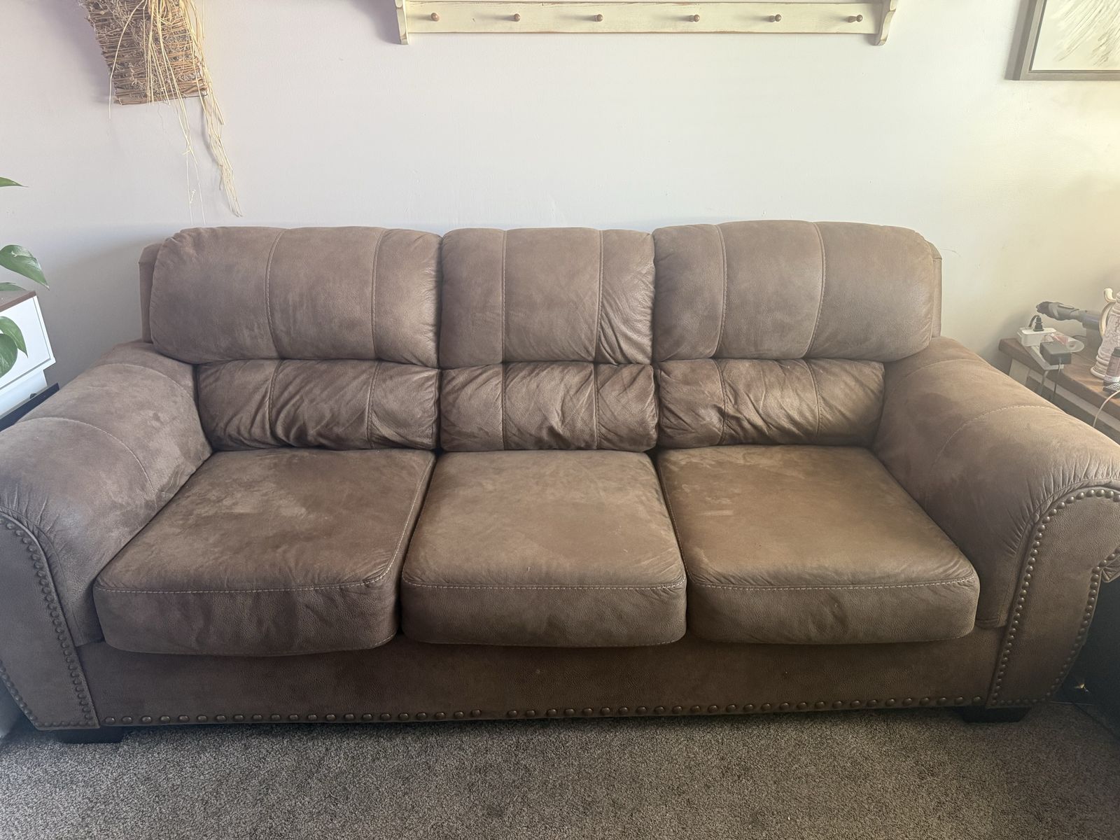 Brown Nailhead Trim Sofa 