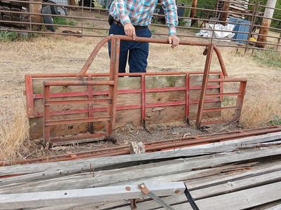 Truck stock racks uppers