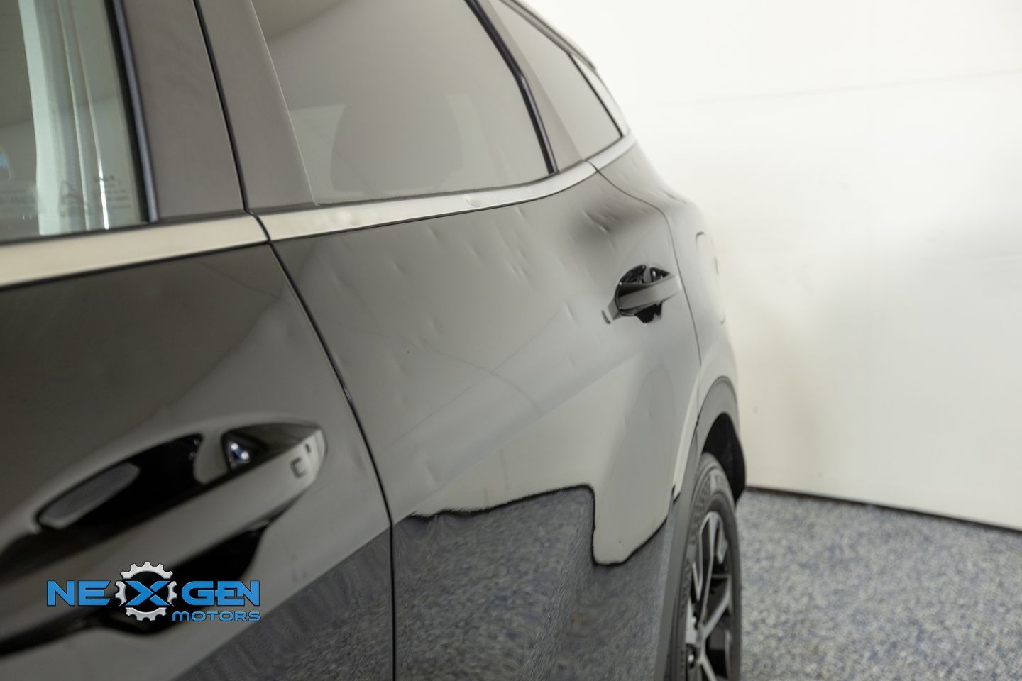 Main image 50