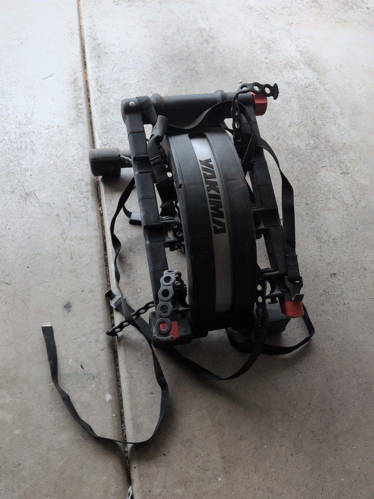 Yakima FullBack 3-Bike Trunk Rack - Used, Good Condition