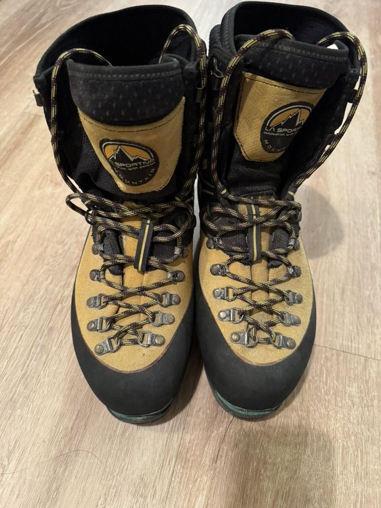 La Sportiva Evo Boots, Size 44, 10.5 USM