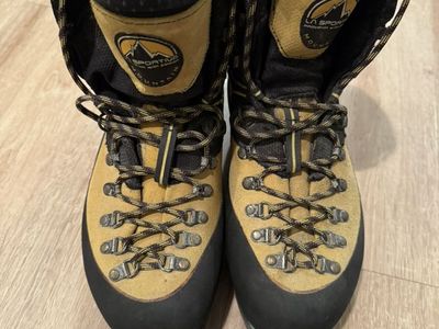 La Sportiva Evo Boots, Size 44, 10.5 USM