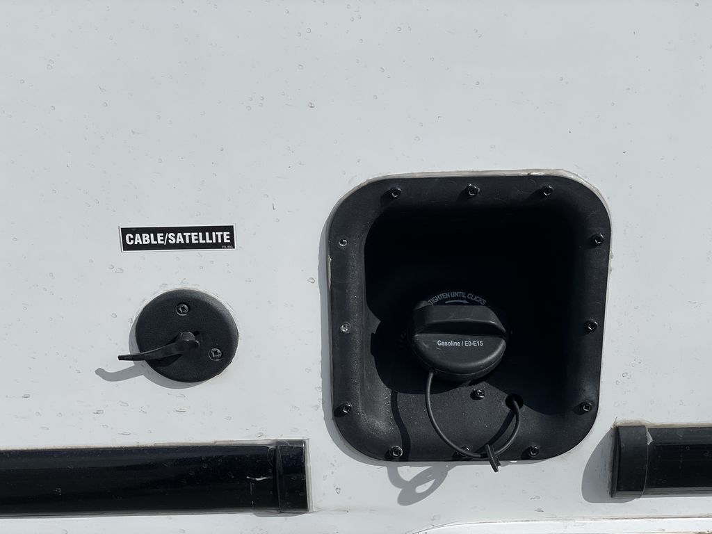 Main image 12