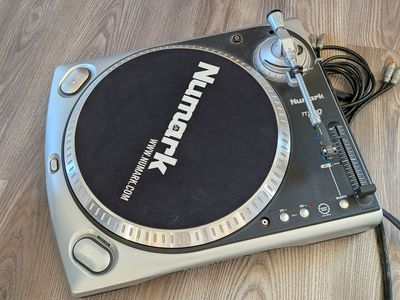 Numark TT200 Direct-Drive Turntable w/ Upgraded Audio-Technica Cartridge