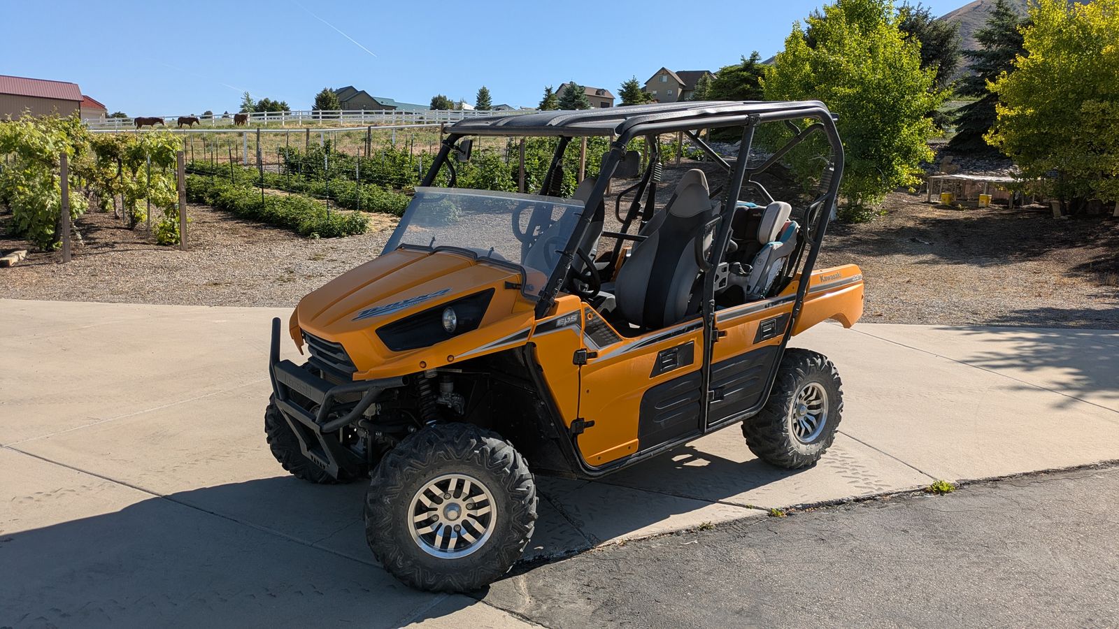 2013 Teryx4 LE EPS - Low mileage 4 seater Teryx Side by Side