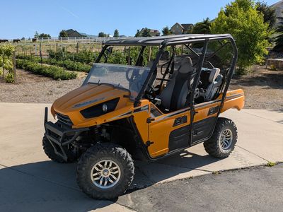 2013 Teryx4 LE EPS - Low mileage 4 seater Teryx Side by Side