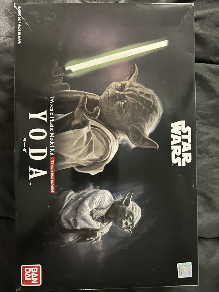 Star Wars Bandai Yoda Model