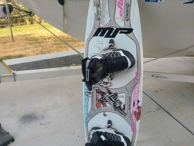 136cm rickerwakeboard, quick turns, big air!