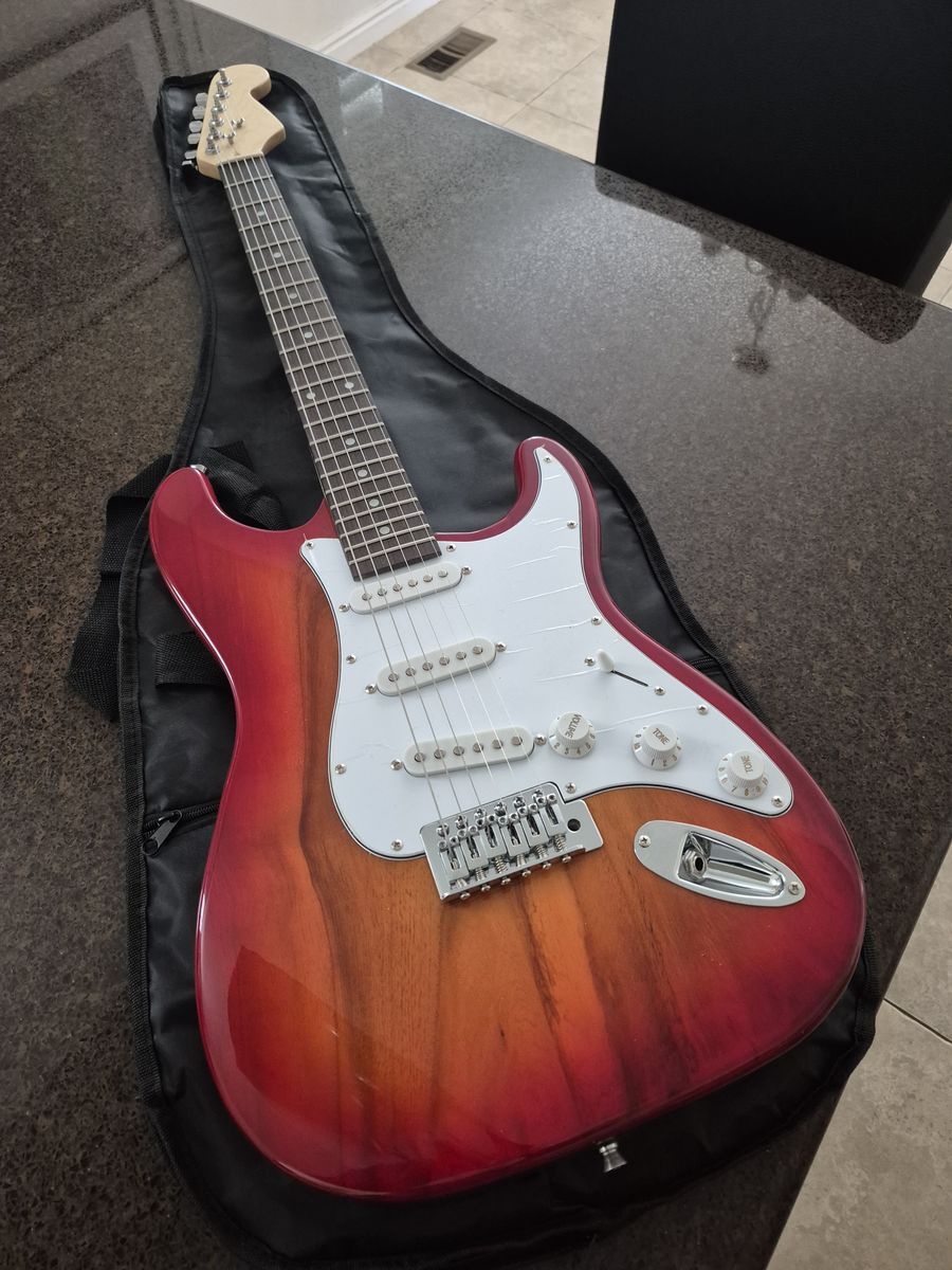 Electric guitar (never used)