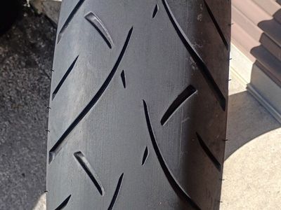 Great 150/70B18 Rear Motorcycle Tire!
