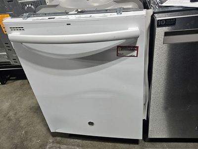 GE Appliances White Built-in Dishwasher with Front Controls