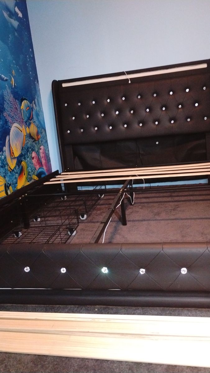 Main image 4