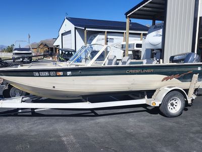 1996 Crestliner Sprotfish 1750