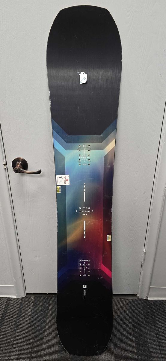 Nitro Team 157cm Snowboard - Lightly Used 2026