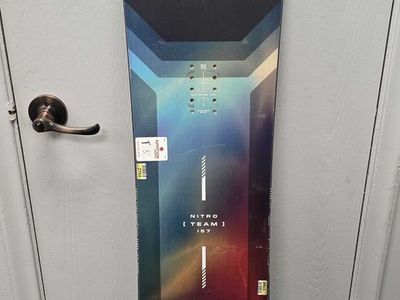 Nitro Team 157cm Snowboard - Lightly Used 2026