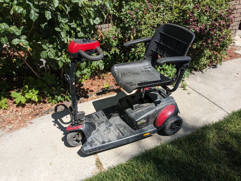 Mobility scooter Works GREAT buzzaround lt battery power chair wheelchair mart cart electric adult senior
