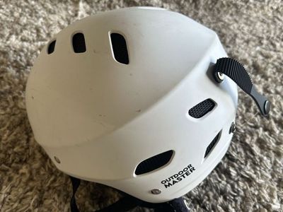 Ski helmet - medium